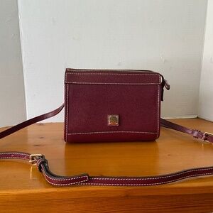 Dooney and Bourke Cross body bag
